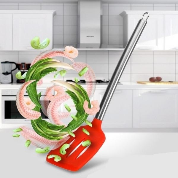 spatule rouge pour cuisiner